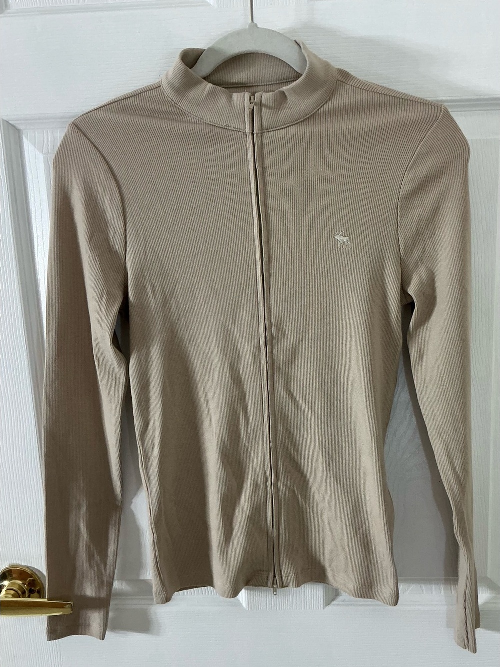 NWOT Abercrombie & Fitch Beige Ribbed Full Zip Mock Neck Top Size M